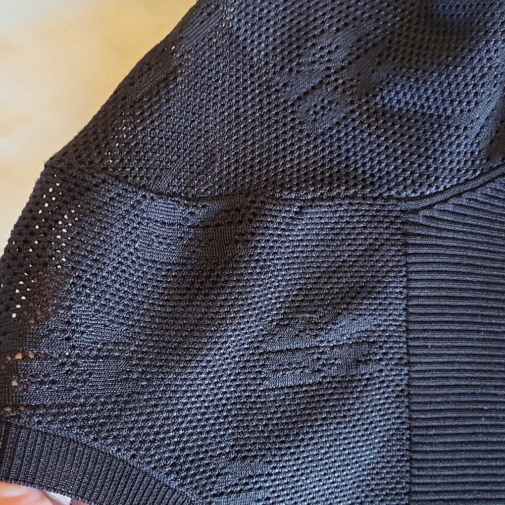 DKNY black knit sweater size XL